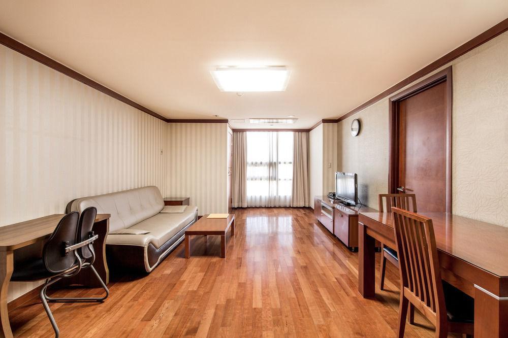 M Chereville Hotel Seoel Buitenkant foto