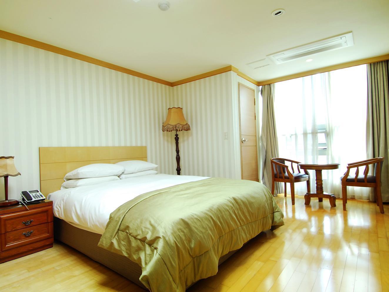 M Chereville Hotel Seoel Buitenkant foto